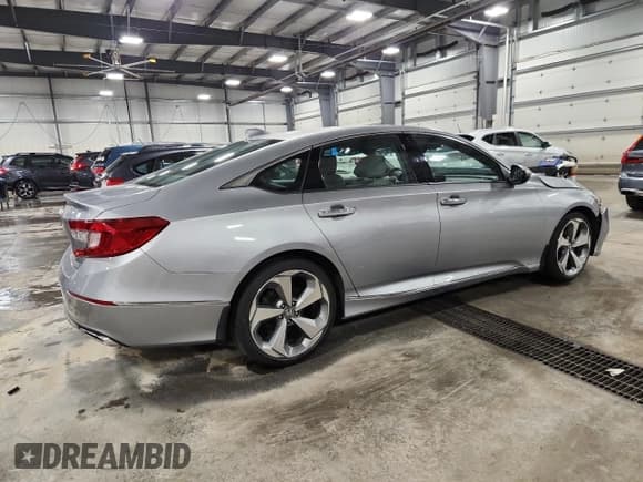 ✅ 2019 Honda Accord Touring • VIN: 1HGCV2F90KA002541 • Lot: 92100865. Listed on Copart with 48,835 mi. Free auction sales archive from the USA and detailed vehicle history report at DreamBid. Image 3.