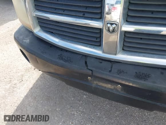 ✅ 2006 Dodge Durango SXT • VIN: 1D4HB38NX6F129130 • Лот: 42736283. Опубликован ранее на IAAI с пробегом 196 389 миль. Бесплатный доступ к архиву аукционных продаж из США и подробный отчёт об истории автомобиля на DreamBid. Изображение 12.