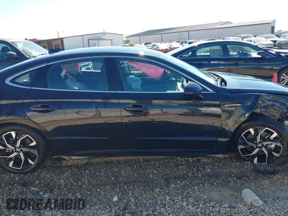 ✅ 2025 Hyundai Sonata SEL • VIN: KMHL64JA1SA443194 • Лот: 43605153. Опубликован ранее на IAAI с пробегом 20 543 миль. Бесплатный доступ к архиву аукционных продаж из США и подробный отчёт об истории автомобиля на DreamBid. Изображение 13.