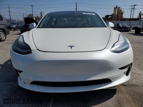 ✅ 2020 Tesla Model 3 Standard Range Plus • VIN: 5YJ3E1EA8LF808169 • Лот: 84801645. Опубликован ранее на Copart с пробегом 40 002 миль. Бесплатный доступ к архиву аукционных продаж из США и подробный отчёт об истории автомобиля на DreamBid. Изображение 5.