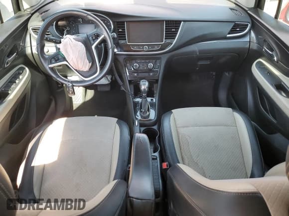 ✅ 2019 Buick Encore Preferred • VIN: KL4CJASB9KB902615 • Lot: 82577435. Wystawiony na Copart z przebiegiem 93 363 mil. Bezpłatny archiwum sprzedaży aukcyjnych z USA i szczegółowy raport historii pojazdu na DreamBid. Zdjęcie 8.