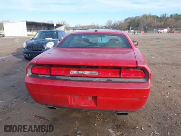 ✅ 2011 Dodge Challenger • VIN: 2B3CJ4DG0BH512818 • Lot: 43827821. Listed on IAAI with Not provided. Free auction sales archive from the USA and detailed vehicle history report at DreamBid. Image 16.