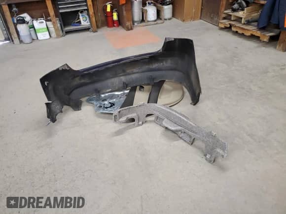 2009 Hyundai Elantra GLS with VIN KMHDU46D09U738759, listed as a Copart auction lot 71776465 with 102,812 mi miles and Salvage title. Bid and sale history available at DreamBid. Image 12.