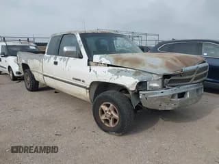 ✅ 1996 Dodge 1500 • VIN: 1B7HC13Y4TJ169261 • Lot: 42281145. Listed on IAAI with 418,134 mi. Free auction sales archive from the USA and detailed vehicle history report at DreamBid. Image 1.