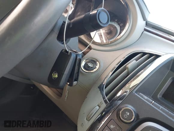 ✅ 2012 Buick LaCrosse Premium 2 • VIN: 1G4GF5E38CF218939 • Lot: 42522959. Wystawiony na IAAI z przebiegiem 210 719 mil. Bezpłatny archiwum sprzedaży aukcyjnych z USA i szczegółowy raport historii pojazdu na DreamBid. Zdjęcie 11.