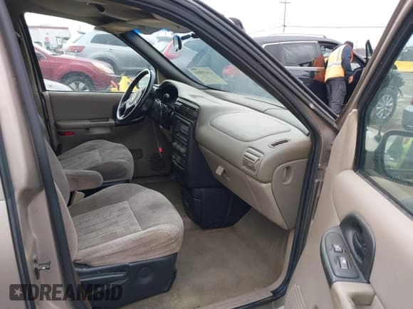 ✅ 2003 Pontiac Montana 1SA • VIN: 1GMDX03EX3D100183 • Лот: 43435553. Опубликован ранее на IAAI с пробегом 171 574 миль. Бесплатный доступ к архиву аукционных продаж из США и подробный отчёт об истории автомобиля на DreamBid. Изображение 5.