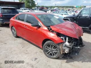 ✅ 2022 Kia Forte GT-Line • VIN: 3KPF54AD3NE426218 • Лот: 43294013. Опубликован ранее на IAAI с пробегом 85 749 миль. Бесплатный доступ к архиву аукционных продаж из США и подробный отчёт об истории автомобиля на DreamBid. Изображение 1.