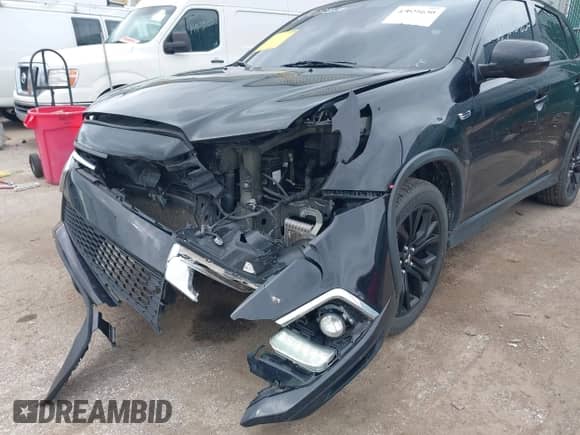 2019 Mitsubishi Outlander ES with VIN JA4AP3AUXKU015520, listed as a IAAI auction lot 43025630 with 152,338 mi miles and . Bid and sale history available at DreamBid. Image 6.