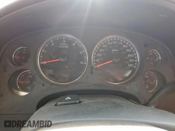 ✅ 2010 Chevrolet Avalanche LS • VIN: 3GNNCEE08AG247712 • Lot: 69381185. Listed on Copart with Not provided. Free auction sales archive from the USA and detailed vehicle history report at DreamBid. Image 9.