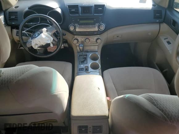 ✅ 2009 Toyota Highlander • VIN: JTEDA41A392001041 • Lot: 82402155. Listed on Copart with Not provided. Free auction sales archive from the USA and detailed vehicle history report at DreamBid. Image 8.