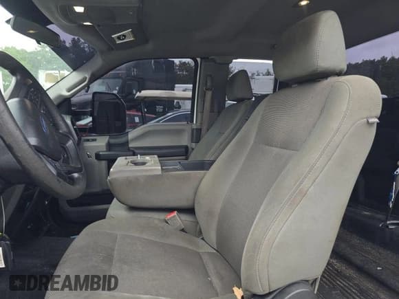 ✅ 2018 Ford F-250 XL • VIN: 1FT7X2B60JEC21237 • Лот: 43438119. Опубликован ранее на IAAI с пробегом 174 880 миль. Бесплатный доступ к архиву аукционных продаж из США и подробный отчёт об истории автомобиля на DreamBid. Изображение 5.