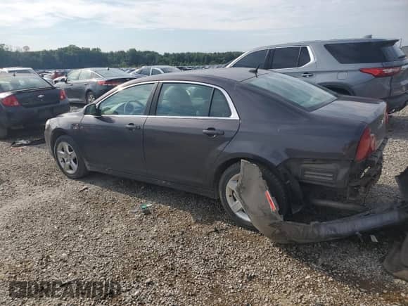 2011 Chevrolet Malibu 1LS z VIN 1G1ZB5E18BF253334, wystawiony jako Copart lot #67408884 z przebiegiem 119 824 mil mil oraz Czysty tytuł • Clean title. Historia ofert i sprzedaży dostępna na DreamBid. Obrazek 2.