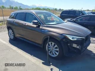✅ 2019 Infiniti QX50 Essential • VIN: 3PCAJ5M3XKF107256 • Lot: 42184053. Wystawiony na IAAI z przebiegiem 103 207 mil. Bezpłatny archiwum sprzedaży aukcyjnych z USA i szczegółowy raport historii pojazdu na DreamBid. Zdjęcie 1.