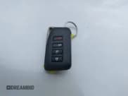 ✅ 2017 Lexus IS 200t • VIN: JTHBA1D24H5050064 • Lot: 43039594. Wystawiony na IAAI z przebiegiem 65 624 mil. Bezpłatny archiwum sprzedaży aukcyjnych z USA i szczegółowy raport historii pojazdu na DreamBid. Zdjęcie 11.