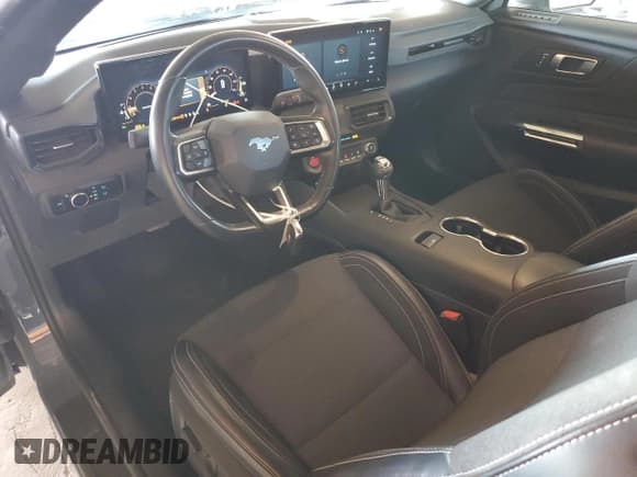 ✅ 2024 Ford Mustang EcoBoost Premium • VIN: 1FAGP8UH4R5118812 • Lot: 91237965. Listed on Copart with 10,682 mi. Free auction sales archive from the USA and detailed vehicle history report at DreamBid. Image 8.