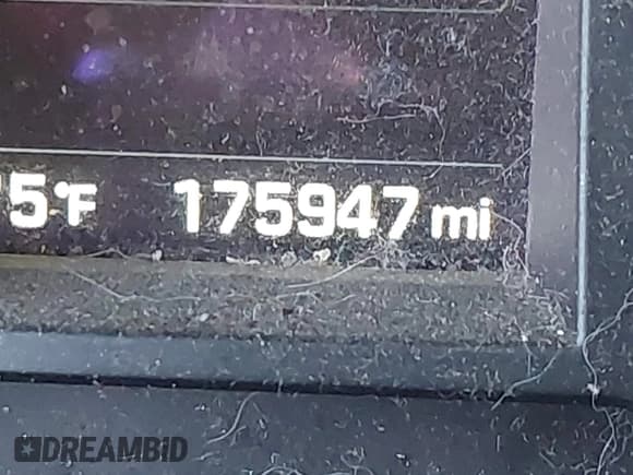 ✅ 2017 Hyundai Santa Fe Limited Ultimate • VIN: KM8SR4HF3HU168746 • Лот: 43699112. Опубликован ранее на IAAI с пробегом 175 947 миль. Бесплатный доступ к архиву аукционных продаж из США и подробный отчёт об истории автомобиля на DreamBid. Изображение 15.