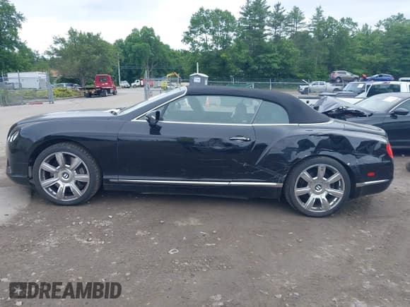 ✅ 2012 Bentley Continental GT • VIN: SCBGR3ZA1CC075068 • Лот: 42525968. Опубликован ранее на IAAI с пробегом 121 147 миль. Бесплатный доступ к архиву аукционных продаж из США и подробный отчёт об истории автомобиля на DreamBid. Изображение 14.