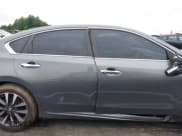 ✅ 2017 Nissan Altima SL • VIN: 1N4AL3AP8HC267198 • Lot: 42903982. Listed on IAAI with 116,297 mi. Free auction sales archive from the USA and detailed vehicle history report at DreamBid. Image 14.