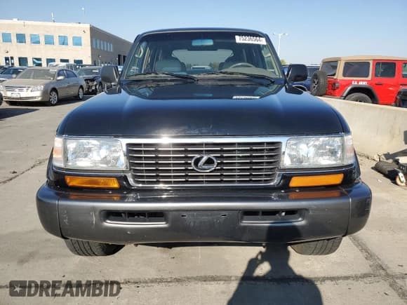 ✅ 1997 Lexus LX 450 • VIN: JT6HJ88J5V0181526 • Lot: 75236564. Wystawiony na Copart z przebiegiem 197 529 mil. Bezpłatny archiwum sprzedaży aukcyjnych z USA i szczegółowy raport historii pojazdu na DreamBid. Zdjęcie 5.