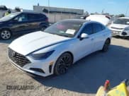 ✅ 2021 Hyundai Sonata Limited • VIN: 5NPEH4J27MH074174 • Lot: 43532639. Wystawiony na IAAI z przebiegiem 49 654 mil. Bezpłatny archiwum sprzedaży aukcyjnych z USA i szczegółowy raport historii pojazdu na DreamBid. Zdjęcie 2.