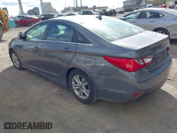 2014 Hyundai Sonata GLS с VIN 5NPEB4AC6EH877506, выставлен на аукционе IAAI как лот 43526110 с пробегом 113 575 миль миль и . История ставок и продаж доступна на DreamBid. Изображение 3.