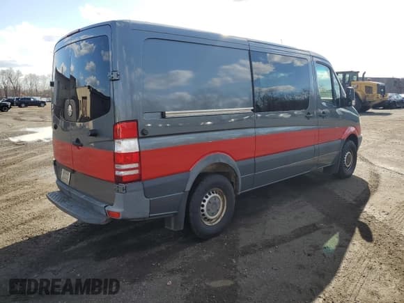 ✅ 2013 Freightliner Sprinter • VIN: WDYPE7CC4D5774571 • Lot: 50172995. Listed on Copart with 151,533 mi. Free auction sales archive from the USA and detailed vehicle history report at DreamBid. Image 3.