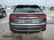 ✅ 2021 Audi RS Q8 • VIN: WU1ARBF19MD005771 • Lot: 59473635. Wystawiony na Copart z przebiegiem 17 608 mil. Bezpłatny archiwum sprzedaży aukcyjnych z USA i szczegółowy raport historii pojazdu na DreamBid. Zdjęcie 6.