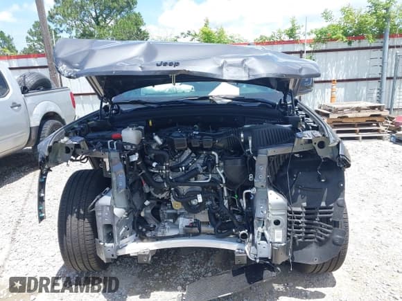 ✅ 2025 Jeep Grand Cherokee Limited • VIN: 1C4RJKBG9S8661279 • Lot: 42431910. Wystawiony na IAAI z przebiegiem 3 512 mil. Bezpłatny archiwum sprzedaży aukcyjnych z USA i szczegółowy raport historii pojazdu na DreamBid. Zdjęcie 6.