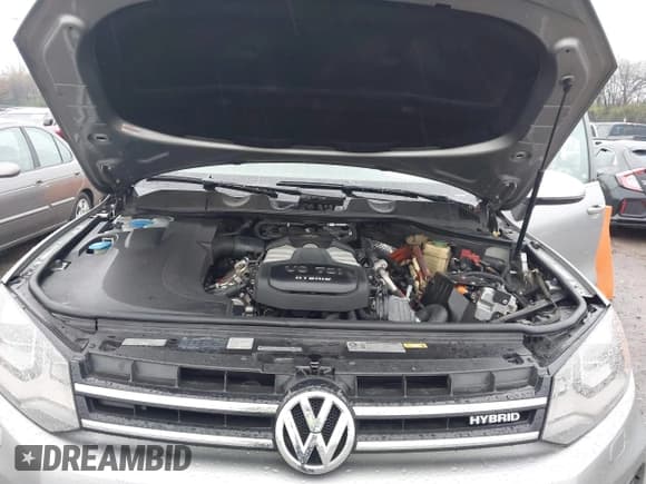 ✅ 2011 Volkswagen Touareg • VIN: WVGFG9BP9BD005967 • Лот: 43753282. Опубликован ранее на IAAI с пробегом 173 170 миль. Бесплатный доступ к архиву аукционных продаж из США и подробный отчёт об истории автомобиля на DreamBid. Изображение 10.