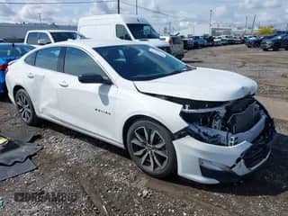 2020 Chevrolet Malibu RS z VIN 1G1ZG5ST7LF137843, wystawiony jako IAAI lot #43269832 z przebiegiem 83 006 mil mil oraz . Historia ofert i sprzedaży dostępna na DreamBid. Obrazek 1.