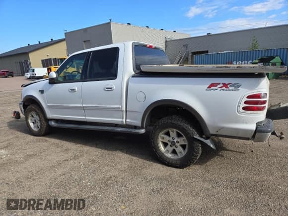 ✅ 2002 Ford F-150 XLT • VIN: 1FTRW08L22KD15457 • Lot: 69811125. Wystawiony na Copart z przebiegiem Nie podano. Bezpłatny archiwum sprzedaży aukcyjnych z USA i szczegółowy raport historii pojazdu na DreamBid. Zdjęcie 2.
