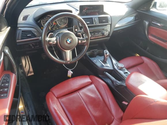 ✅ 2015 BMW 2 Series M235i • VIN: WBA1M1C53FV393443 • Lot: 44038885. Wystawiony na Copart z przebiegiem 69 299 mil. Bezpłatny archiwum sprzedaży aukcyjnych z USA i szczegółowy raport historii pojazdu na DreamBid. Zdjęcie 8.