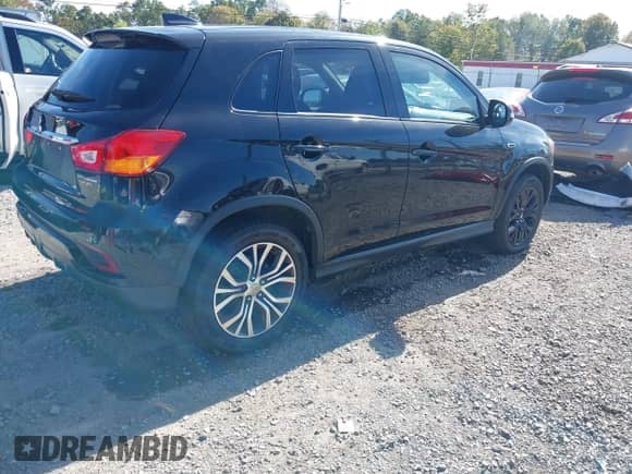 2018 Mitsubishi Outlander ES with VIN JA4AR3AU3JU003573, listed as a IAAI auction lot 43328161 with 136,020 mi miles and . Bid and sale history available at DreamBid. Image 4.