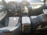 ✅ 2018 Mercedes-Benz GLE 43 AMG • VIN: 4JGDA6EB3JB094825 • Lot: 87113595. Wystawiony na Copart z przebiegiem 86 821 mil. Bezpłatny archiwum sprzedaży aukcyjnych z USA i szczegółowy raport historii pojazdu na DreamBid. Zdjęcie 8.