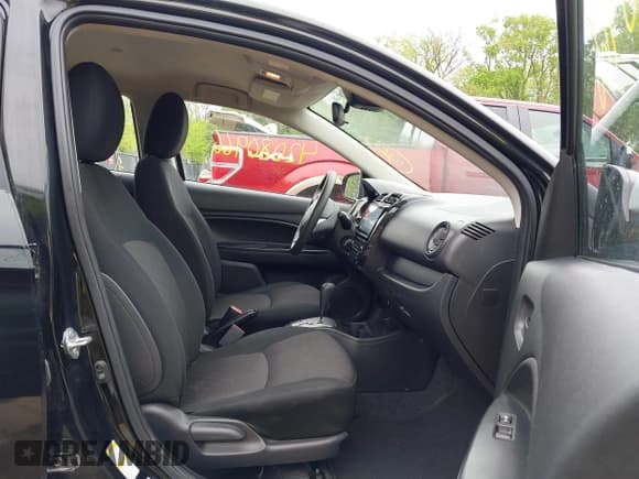 ✅ 2023 Mitsubishi Mirage ES • VIN: ML32AUHJ6PH007057 • Lot: 42080966. Wystawiony na IAAI z przebiegiem 34 873 mil. Bezpłatny archiwum sprzedaży aukcyjnych z USA i szczegółowy raport historii pojazdu na DreamBid. Zdjęcie 5.