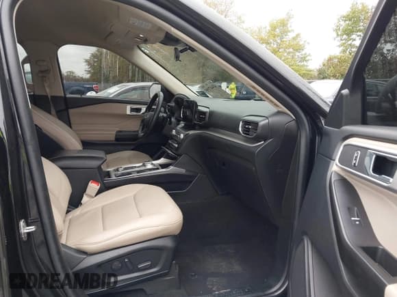 ✅ 2020 Ford Explorer XLT • VIN: 1FMSK8DH8LGB88887 • Лот: 43447195. Опубликован ранее на IAAI с пробегом 150 108 миль. Бесплатный доступ к архиву аукционных продаж из США и подробный отчёт об истории автомобиля на DreamBid. Изображение 5.