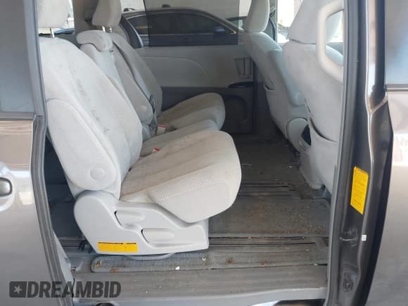 ✅ 2012 Toyota Sienna LE • VIN: 5TDKK3DC6CS247694 • Lot: 43395189. Listed on IAAI with 133,968 mi. Free auction sales archive from the USA and detailed vehicle history report at DreamBid. Image 8.
