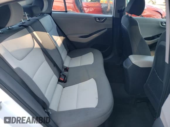 ✅ 2020 Hyundai Ioniq Blue • VIN: KMHC65LC1LU235899 • Lot: 66955164. Wystawiony na Copart z przebiegiem 82 475 mil. Bezpłatny archiwum sprzedaży aukcyjnych z USA i szczegółowy raport historii pojazdu na DreamBid. Zdjęcie 11.