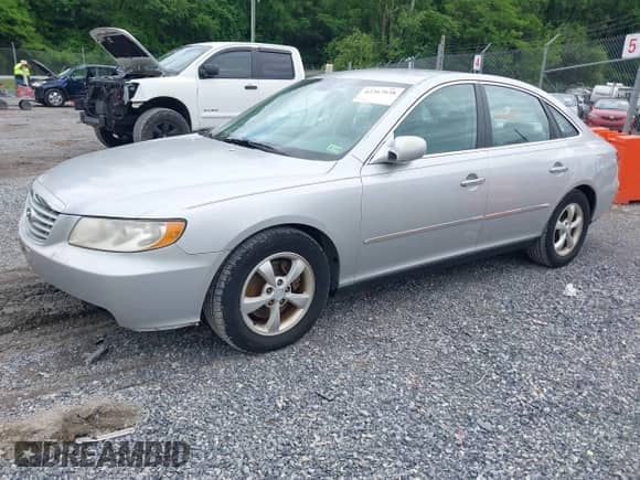 2007 Hyundai Azera SE с VIN KMHFC46F57A139674, выставлен на аукционе IAAI как лот 42367838 с пробегом 257 981 миль миль и . История ставок и продаж доступна на DreamBid. Изображение 2.