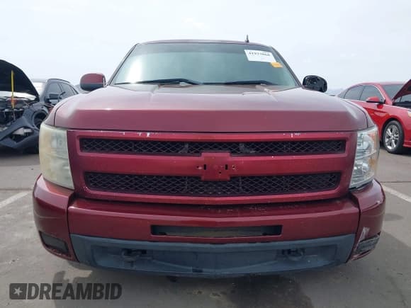 ✅ 2009 Chevrolet Silverado 1500 • VIN: 1GCEC39Y49Z189445 • Lot: 41933868. Wystawiony na IAAI z przebiegiem 209 596 mil. Bezpłatny archiwum sprzedaży aukcyjnych z USA i szczegółowy raport historii pojazdu na DreamBid. Zdjęcie 6.