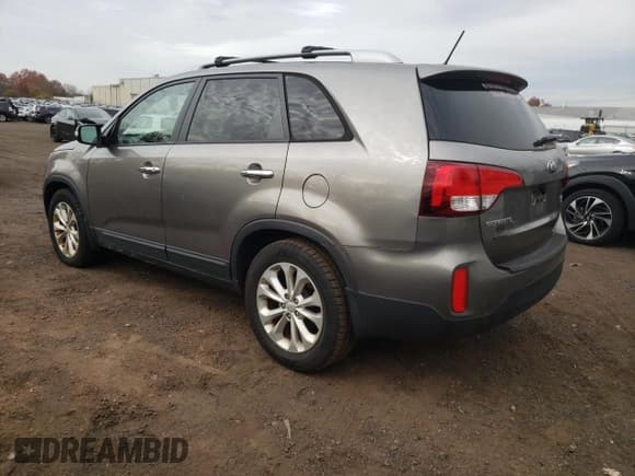 ✅ 2014 Kia Sorento EX • VIN: 5XYKU4A76EG510371 • Lot: 90751885. Listed on Copart with 100,982 mi. Free auction sales archive from the USA and detailed vehicle history report at DreamBid. Image 2.