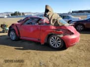 ✅ 2015 Volkswagen Beetle • VIN: 3VW5A7AT7FM808465 • Lot: 81183604. Wystawiony na Copart z przebiegiem 105 141 mil. Bezpłatny archiwum sprzedaży aukcyjnych z USA i szczegółowy raport historii pojazdu na DreamBid. Zdjęcie 2.