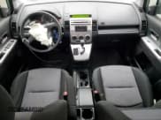 ✅ 2006 Mazda 5 Touring • VIN: JM1CR293560114645 • Lot: 46957035. Wystawiony na Copart z przebiegiem 113 875 mil. Bezpłatny archiwum sprzedaży aukcyjnych z USA i szczegółowy raport historii pojazdu na DreamBid. Zdjęcie 8.