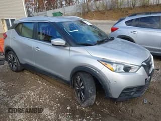 ✅ 2020 Nissan Kicks SV • VIN: 3N1CP5CV6LL542582 • Lot: 43661841. Listed on IAAI with 48,524 mi. Free auction sales archive from the USA and detailed vehicle history report at DreamBid. Image 1.