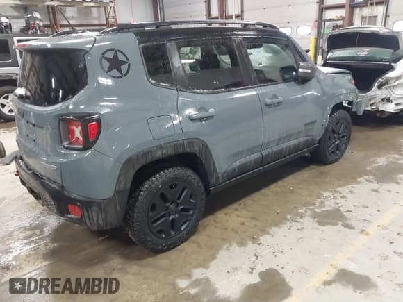 ✅ 2017 Jeep Renegade Trailhawk • VIN: ZACCJBCB4HPE86966 • Lot: 41502978. Listed on IAAI with 144,723 mi. Free auction sales archive from the USA and detailed vehicle history report at DreamBid. Image 4.