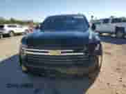 2024 Chevrolet Suburban LT z VIN 1GNSKCKD8RR242524, wystawiony jako Copart lot #91061085 z przebiegiem 61 707 mil mil oraz Czysty tytuł • Clean title. Historia ofert i sprzedaży dostępna na DreamBid. Obrazek 5.