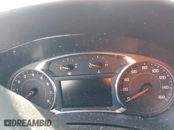 2024 Chevrolet Equinox LT z VIN 3GNAXUEG2RS118223, wystawiony jako IAAI lot #43163297 z przebiegiem Nie podano mil oraz . Historia ofert i sprzedaży dostępna na DreamBid. Obrazek 7.