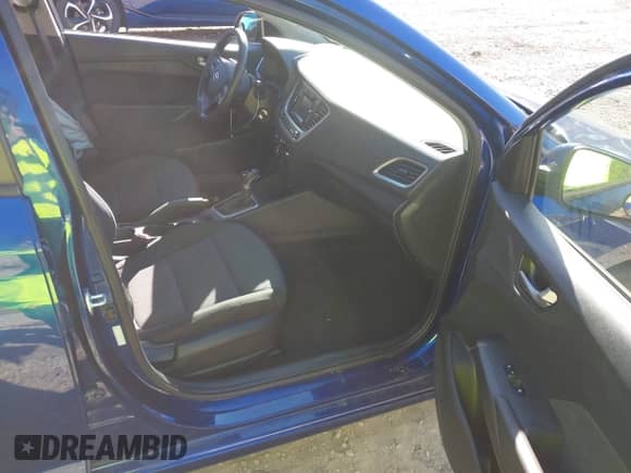 2021 Hyundai Accent SE z VIN 3KPC24A68ME144202, wystawiony jako IAAI lot #43339741 z przebiegiem 65 163 mil mil oraz . Historia ofert i sprzedaży dostępna na DreamBid. Obrazek 5.