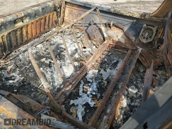 ✅ 1996 Ford Bronco XL • VIN: 1FMEU15NXTLB85239 • Lot: 67772785. Listed on Copart with Not provided. Free auction sales archive from the USA and detailed vehicle history report at DreamBid. Image 10.