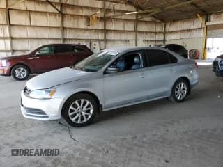 ✅ 2015 Volkswagen Jetta SE • VIN: 3VWD17AJ3FM293118 • Lot: 90103575. Listed on Copart with 140,596 mi. Free auction sales archive from the USA and detailed vehicle history report at DreamBid. Image 1.